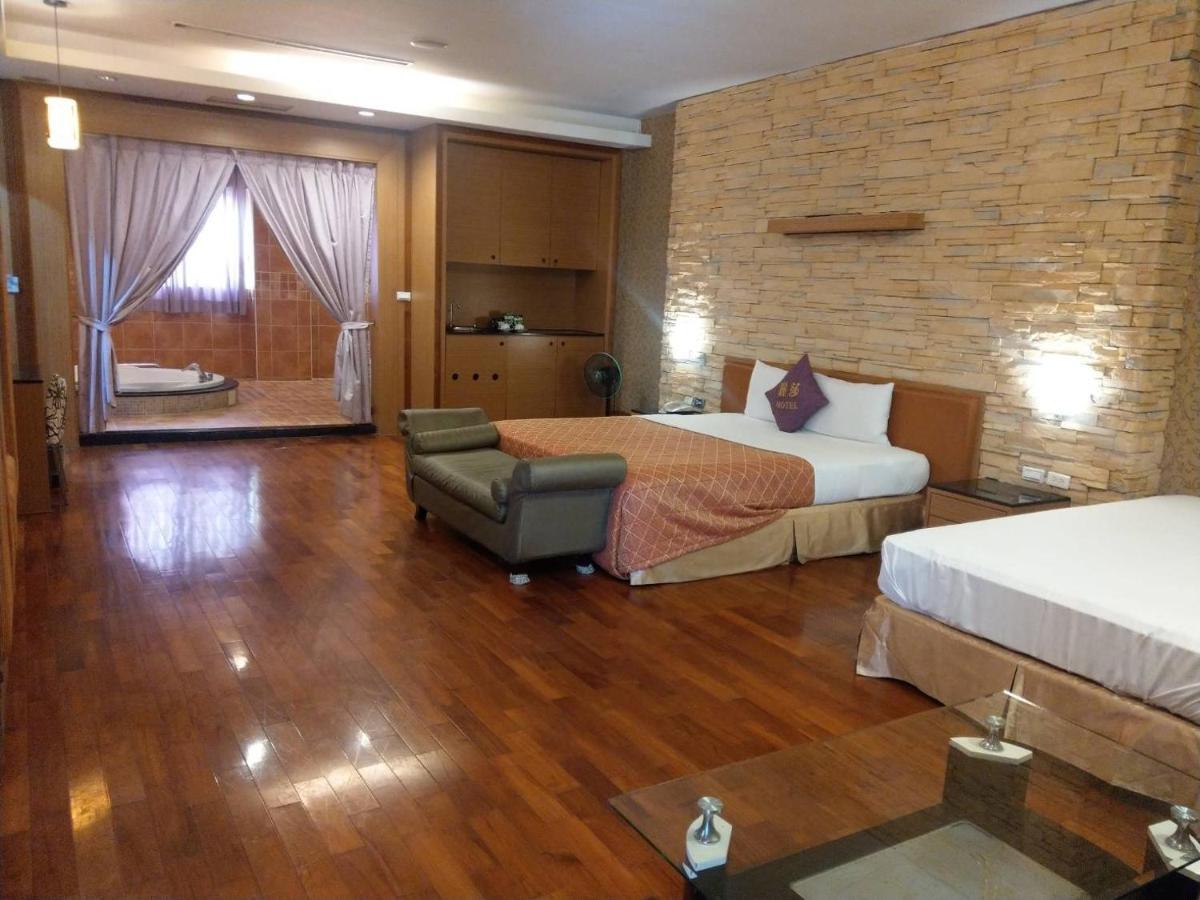 Lisa Motel 高雄市 エクステリア 写真